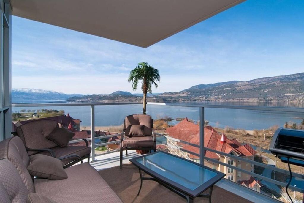 Waterscapes Resort By Discover Kelowna Resort Accommodations Exterior foto